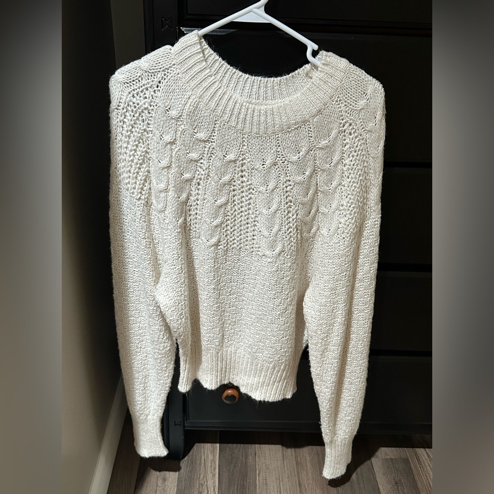 Women’s American Eagle sweater size small